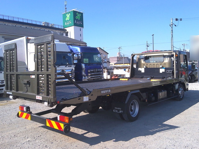 いすゞエルフセーフティローダー小型（2t・3t）[写真04]