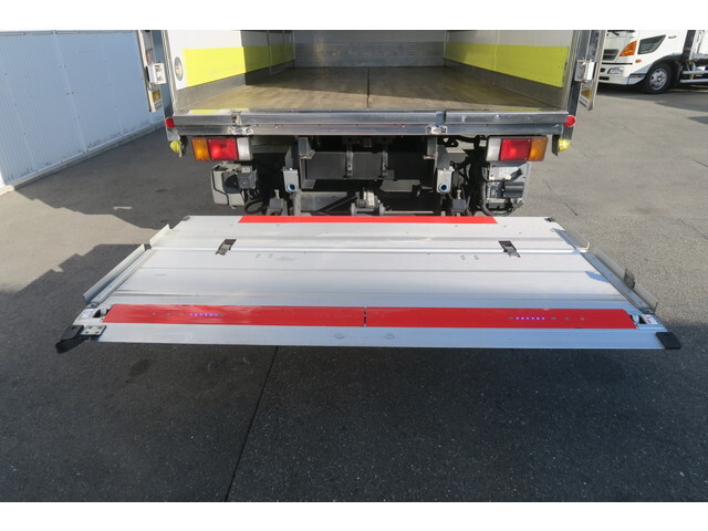 日野デュトロ冷凍車（冷蔵車）小型（2t・3t）[写真12]