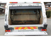 いすゞフォワードパッカー車（塵芥車）中型（4t）[写真12]