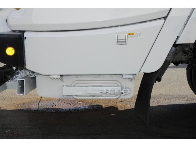 いすゞフォワードパッカー車（塵芥車）中型（4t）[写真26]