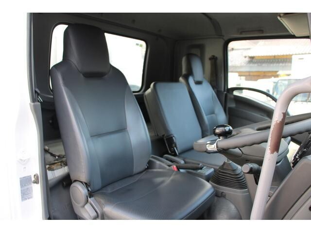 いすゞフォワードパッカー車（塵芥車）中型（4t）[写真34]