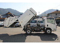 いすゞエルフパッカー車（塵芥車）小型（2t・3t）[写真20]