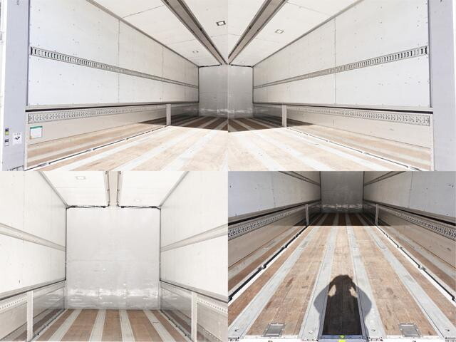 UDトラックスクオンアルミウイング大型（10t）[写真14]