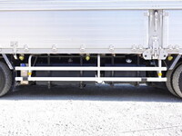 UDトラックスクオンアルミウイング大型（10t）[写真22]