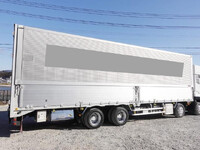 UDトラックスクオンアルミウイング大型（10t）[写真08]