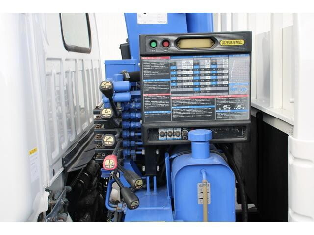 いすゞエルフクレーン4段小型（2t・3t）[写真18]