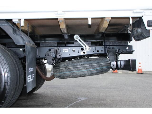 いすゞエルフクレーン4段小型（2t・3t）[写真23]