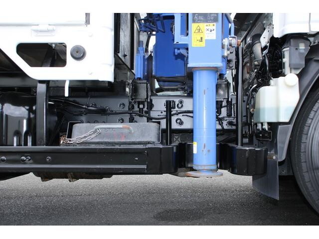 いすゞエルフクレーン4段小型（2t・3t）[写真28]