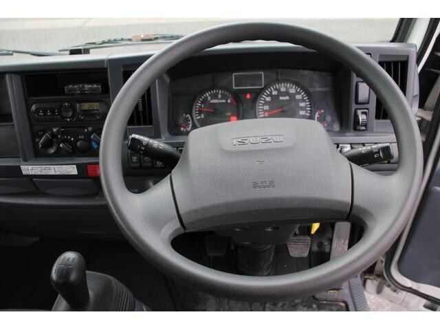 いすゞエルフクレーン4段小型（2t・3t）[写真31]