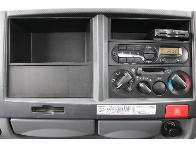 いすゞエルフクレーン4段小型（2t・3t）[写真34]