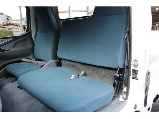 三菱ふそうキャンター平ボディ小型（2t・3t）[写真36]