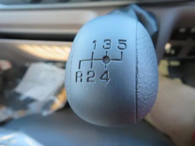 三菱ふそうキャンターダンプ小型（2t・3t）[写真16]