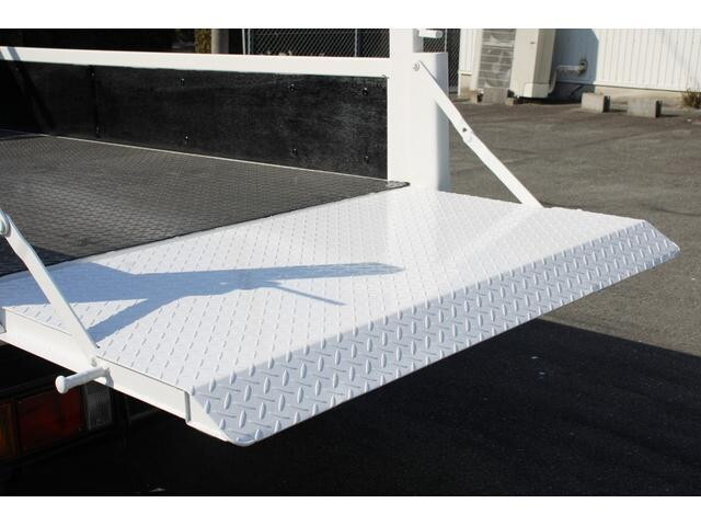 マツダタイタン平ボディ小型（2t・3t）[写真12]