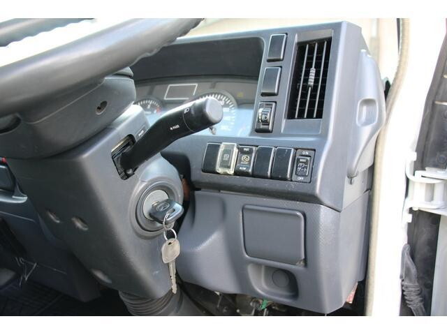 マツダタイタン平ボディ小型（2t・3t）[写真34]