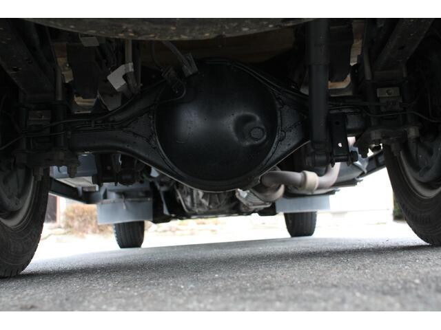 いすゞエルフ平ボディ小型（2t・3t）[写真25]