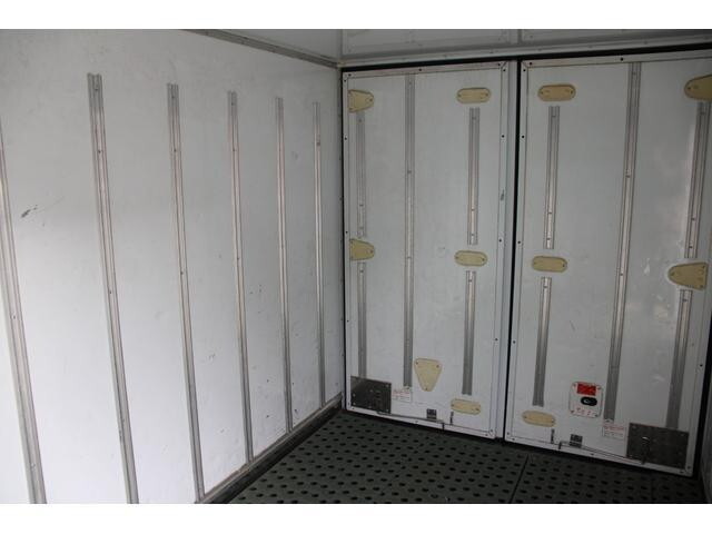 日野デュトロ冷凍車（冷蔵車）小型（2t・3t）[写真15]