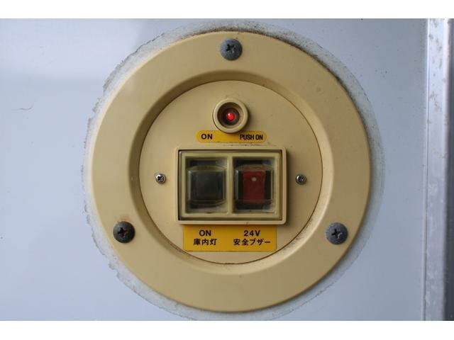 日野デュトロ冷凍車（冷蔵車）小型（2t・3t）[写真21]