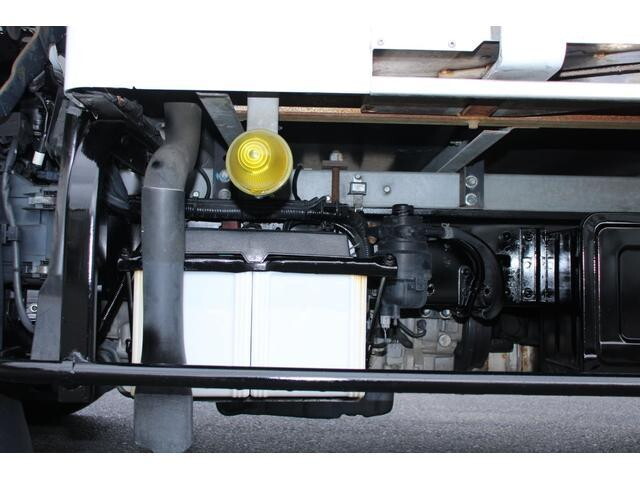 日野デュトロ冷凍車（冷蔵車）小型（2t・3t）[写真23]