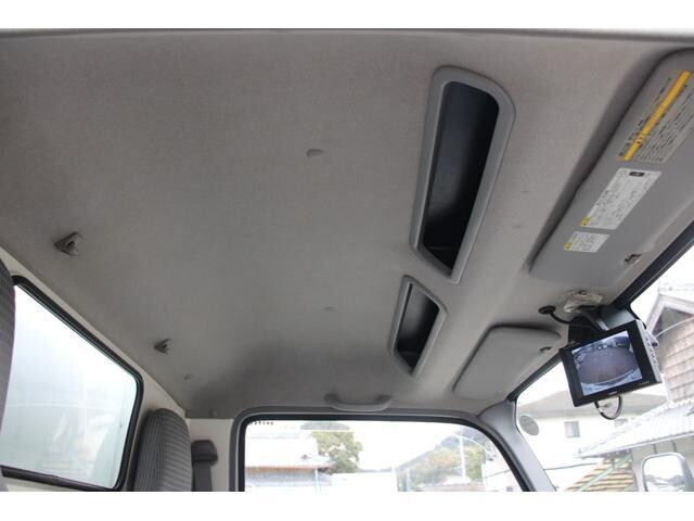 日野デュトロ冷凍車（冷蔵車）小型（2t・3t）[写真35]