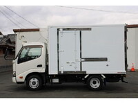 日野デュトロ冷凍車（冷蔵車）小型（2t・3t）[写真05]