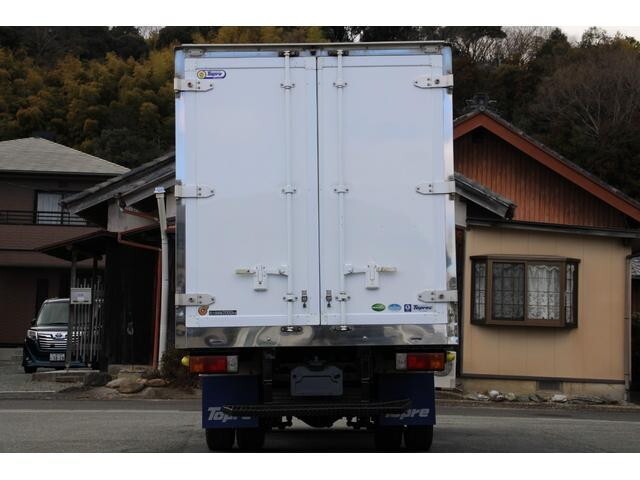 日野デュトロ冷凍車（冷蔵車）小型（2t・3t）[写真06]