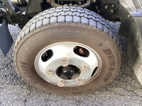 三菱ふそうキャンター平ボディ小型（2t・3t）[写真14]