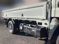 三菱ふそうキャンター平ボディ小型（2t・3t）[写真15]