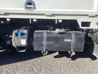 三菱ふそうキャンター平ボディ小型（2t・3t）[写真17]