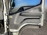 三菱ふそうキャンター平ボディ小型（2t・3t）[写真25]