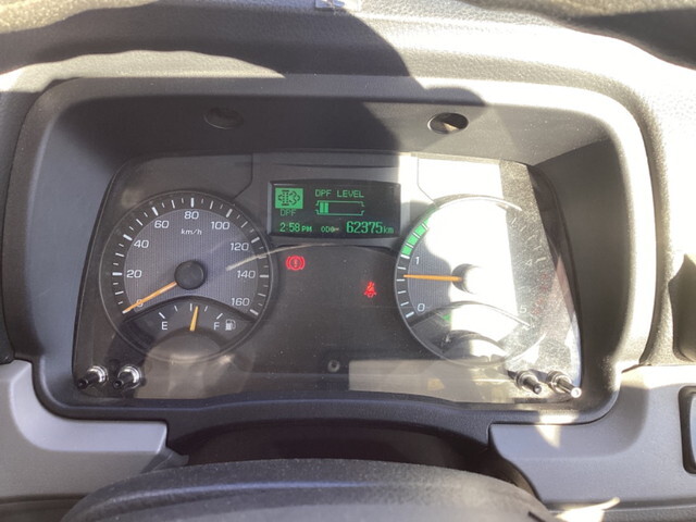 三菱ふそうキャンター平ボディ小型（2t・3t）[写真31]