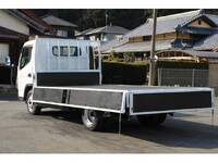 三菱ふそうキャンター平ボディ小型（2t・3t）[写真15]