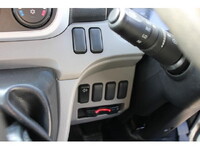 三菱ふそうキャンター平ボディ小型（2t・3t）[写真32]