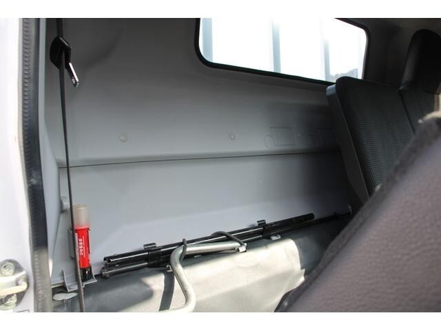 三菱ふそうキャンター平ボディ小型（2t・3t）[写真34]