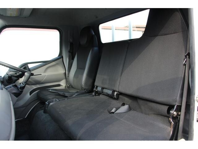 三菱ふそうキャンター平ボディ小型（2t・3t）[写真37]