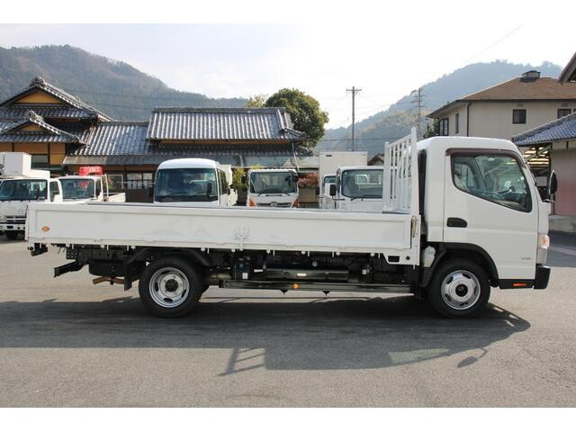 三菱ふそうキャンター平ボディ小型（2t・3t）[写真05]