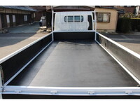 三菱ふそうキャンター平ボディ小型（2t・3t）[写真10]