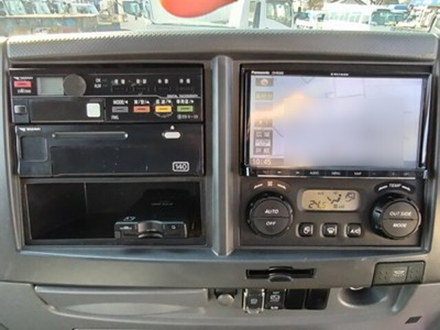 UDトラックスコンドルアルミウイング中型（4t）[写真28]