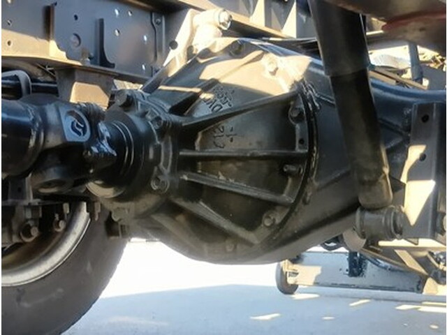 いすゞエルフセーフティローダー小型（2t・3t）[写真12]