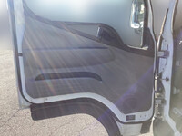 三菱ふそうキャンター平ボディ小型（2t・3t）[写真24]