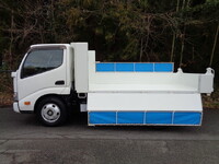 トヨタトヨエースダンプ小型（2t・3t）[写真12]