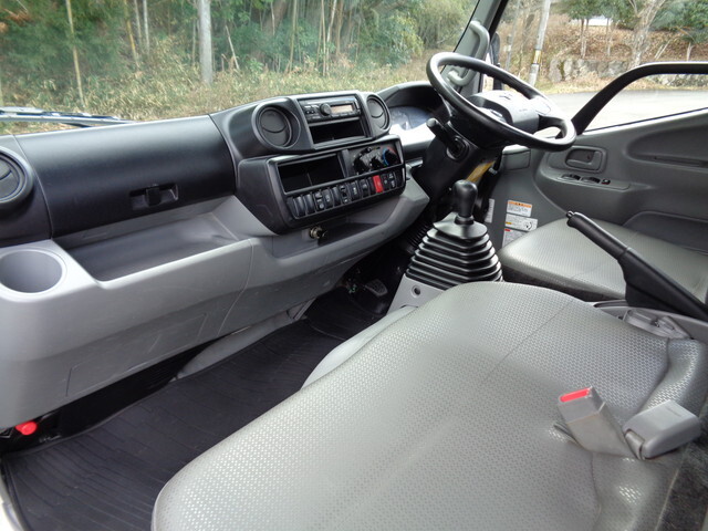 トヨタトヨエースダンプ小型（2t・3t）[写真30]