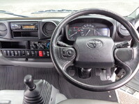 トヨタトヨエースダンプ小型（2t・3t）[写真34]