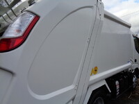 日野デュトロパッカー車（塵芥車）小型（2t・3t）[写真13]