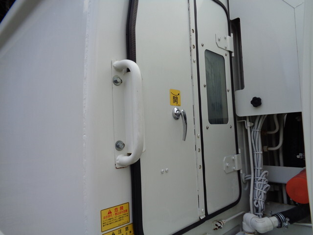 日野デュトロパッカー車（塵芥車）小型（2t・3t）[写真19]