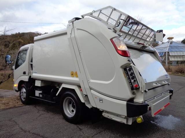 日野デュトロパッカー車（塵芥車）小型（2t・3t）[写真02]