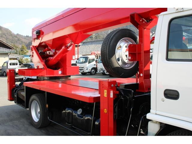 いすゞエルフ高所作業車小型（2t・3t）[写真11]