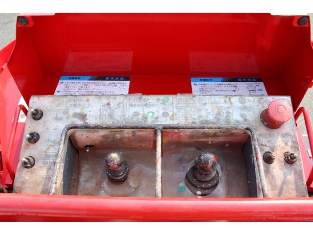 いすゞエルフ高所作業車小型（2t・3t）[写真17]