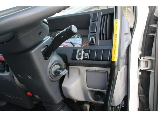 いすゞエルフ高所作業車小型（2t・3t）[写真35]