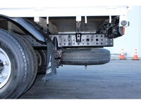 三菱ふそうキャンター平ボディ小型（2t・3t）[写真25]