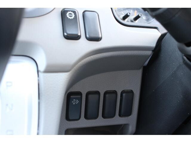 三菱ふそうキャンター平ボディ小型（2t・3t）[写真35]